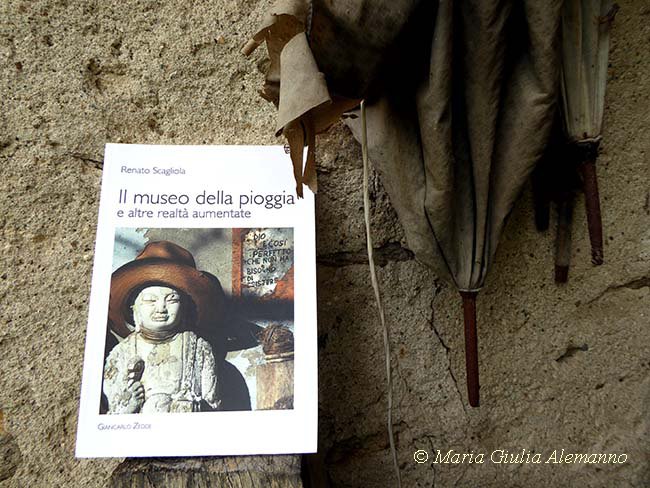 Scagliola_Museo_pioggia_ombrelli_ copy