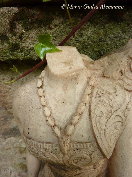 EDERA STATUA copy