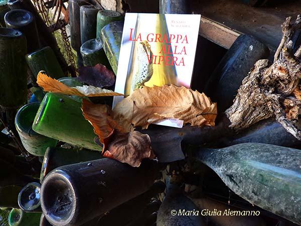 grappa-vipera-scagliola-bottiglie-copy